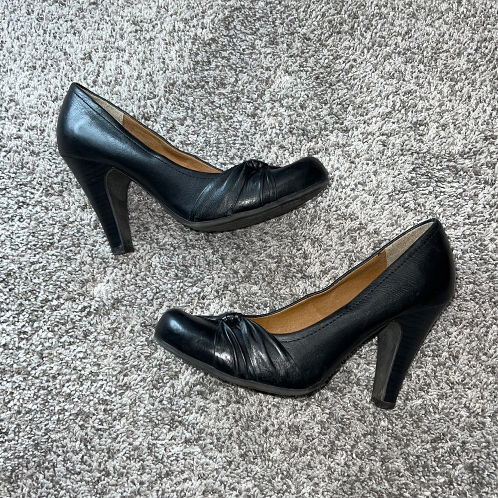 Aldo black heels